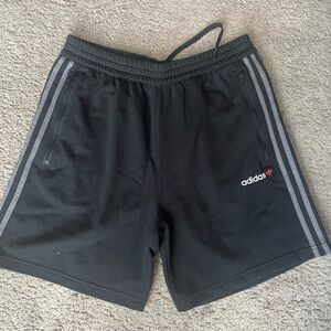 Adidas Men’s Shorts Size Large